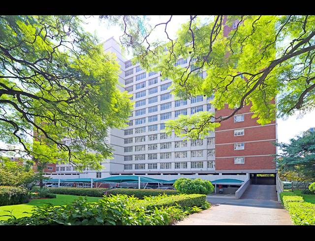 1.5 BEDROOM APARTMENT FOR SALE IN BEDFORD GARDENS